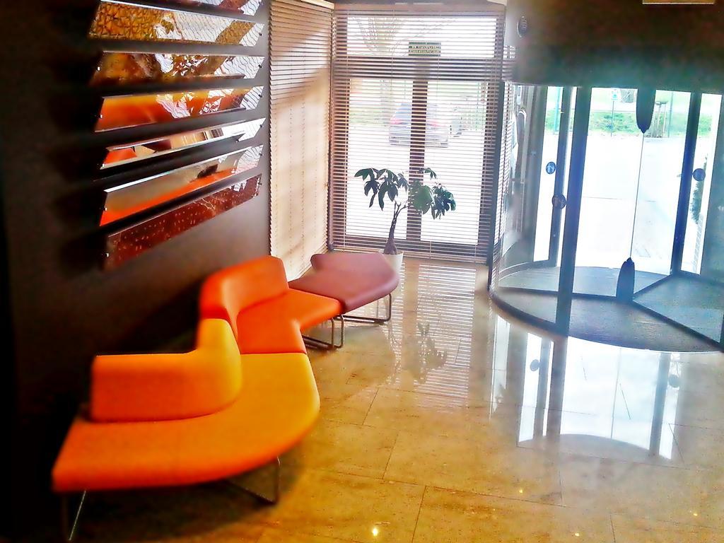 Hotel Eclipse Domaslaw ภายนอก รูปภาพ